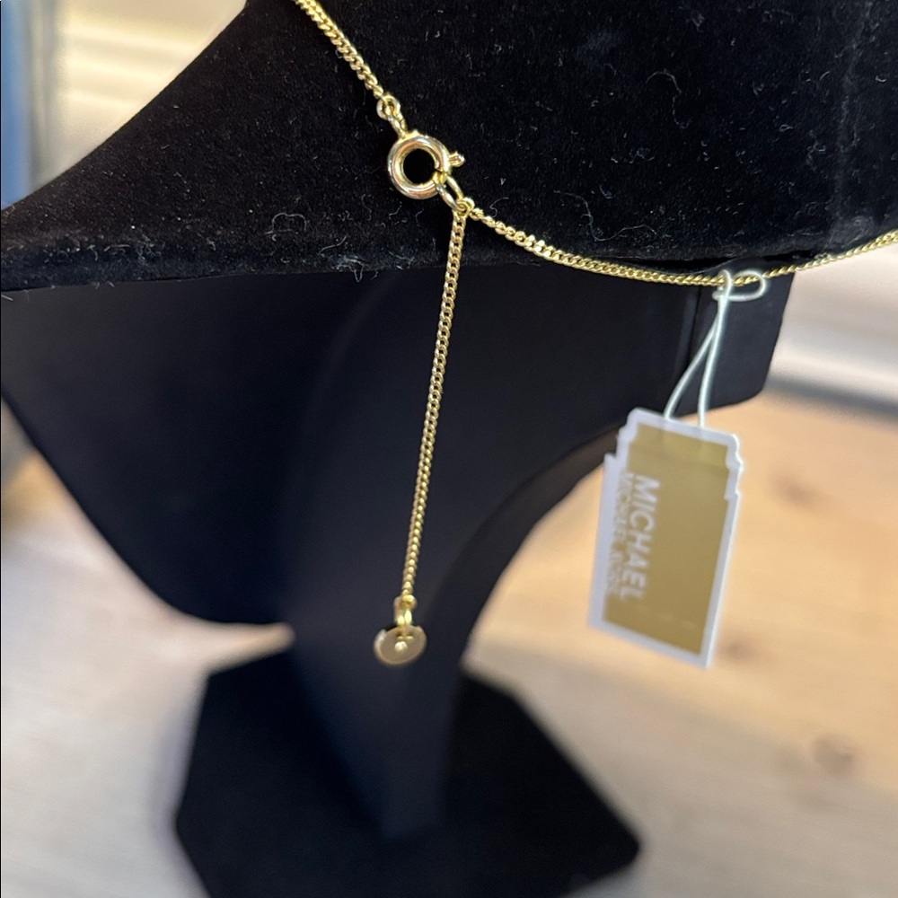 Michael KORS Gold Tone Logo Charm Pendant Necklace - Picture 8 of 9